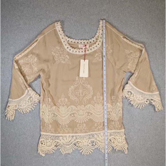 NWT Solitaire Beige Embroidered Tunic Shirt Size S Slit Sleeve Boho - Picture 7 of 16